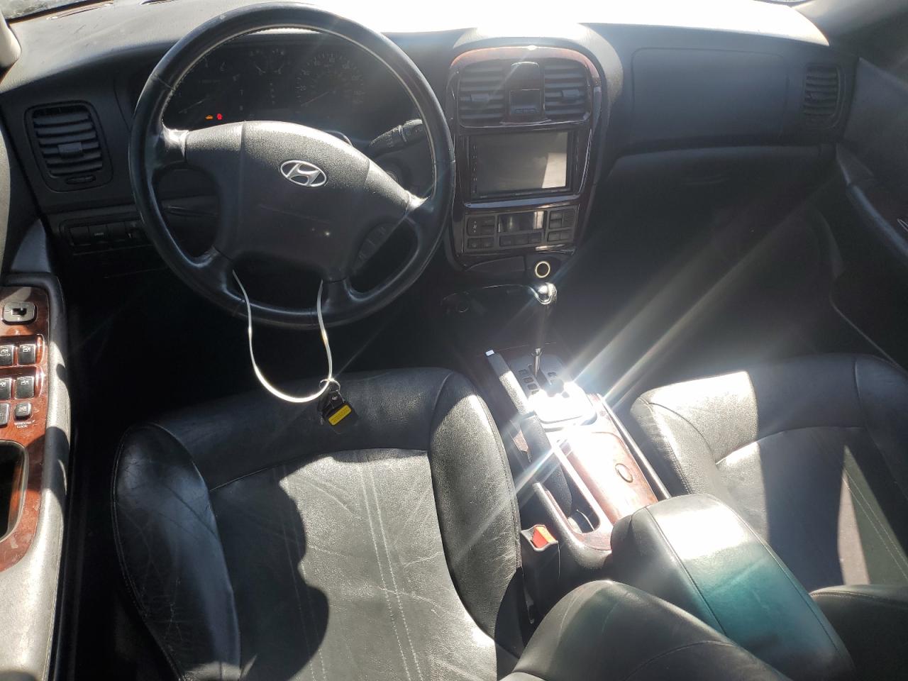 KMHWF35H92A702965 2002 Hyundai Sonata Gls