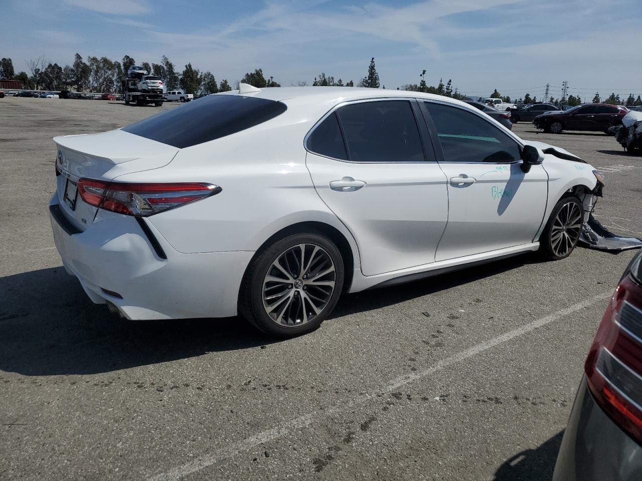 4T1B11HK2KU246489 2019 Toyota Camry L