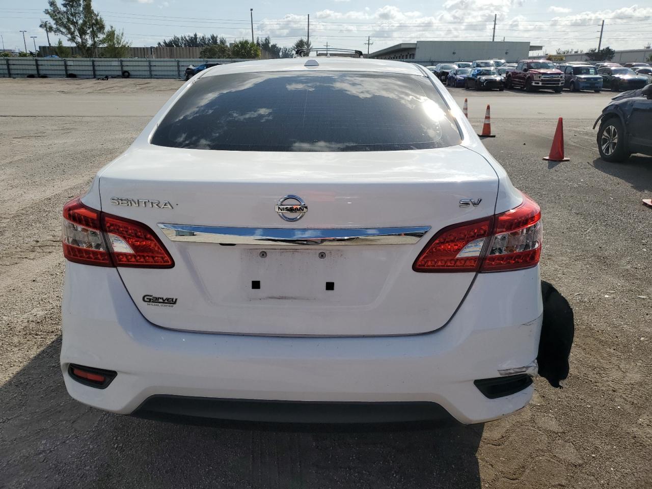 3N1AB7AP8JY225733 NISSAN SENTRA 2018