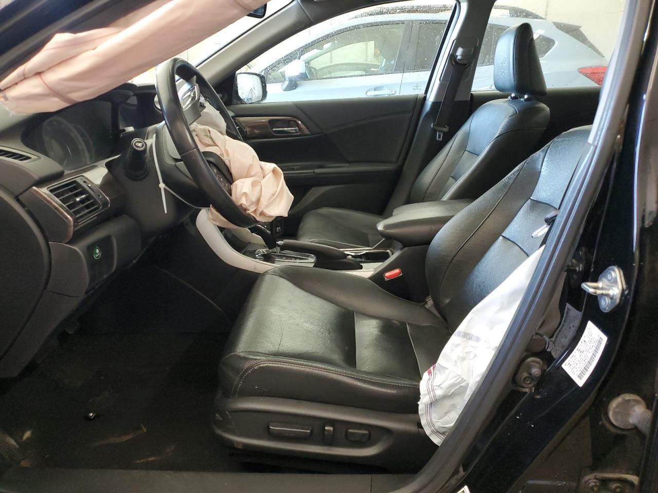 1HGCR2F88GA025245 HONDA ACCORD 2016