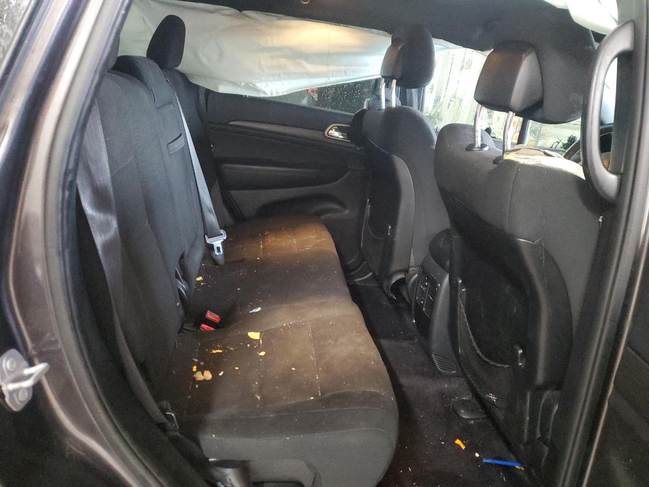 1C4RJEAG4HC763419 2017 Jeep Grand Cherokee Laredo