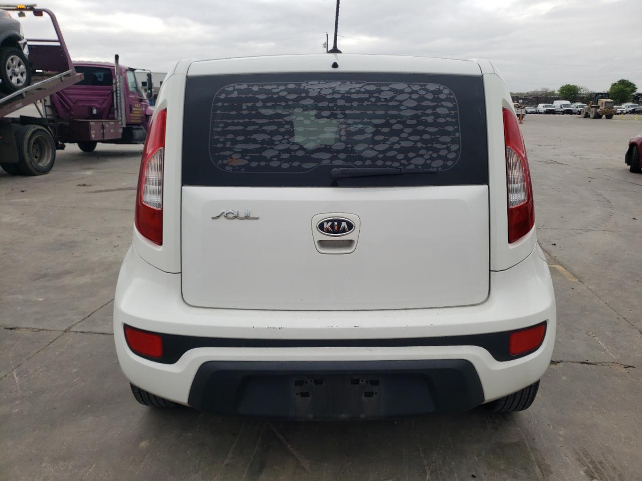 KNDJT2A56C7466383 2012 Kia Soul