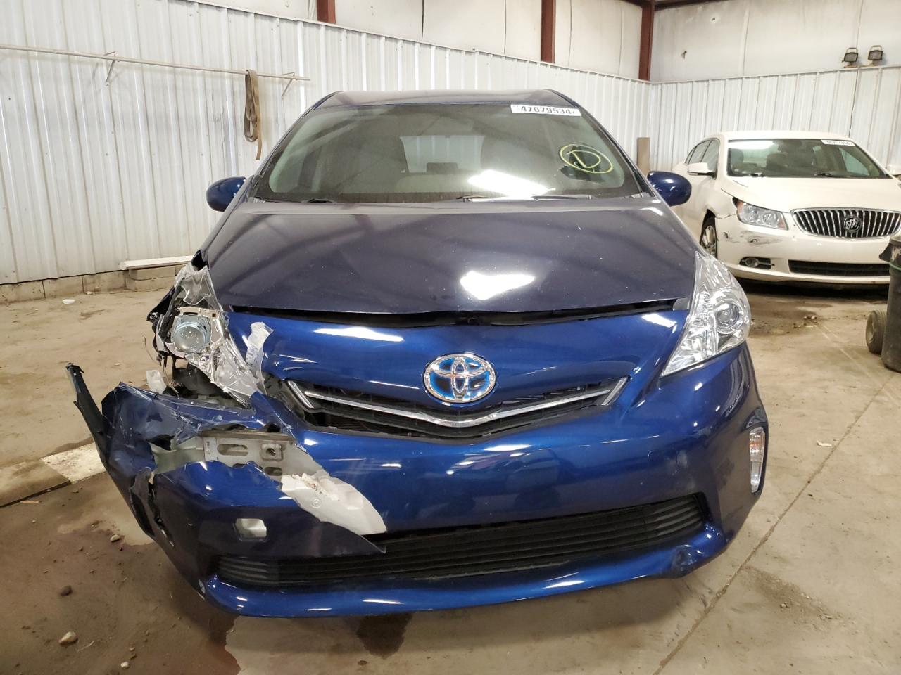 JTDZN3EUXC3088807 2012 Toyota Prius V