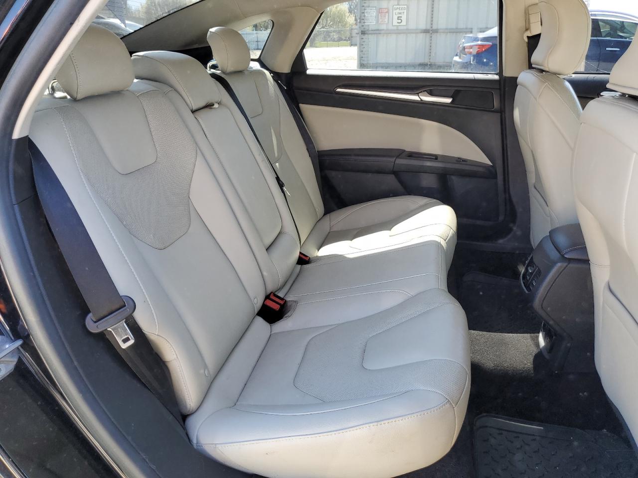 3FA6P0RU3JR208294 FORD FUSION 2018