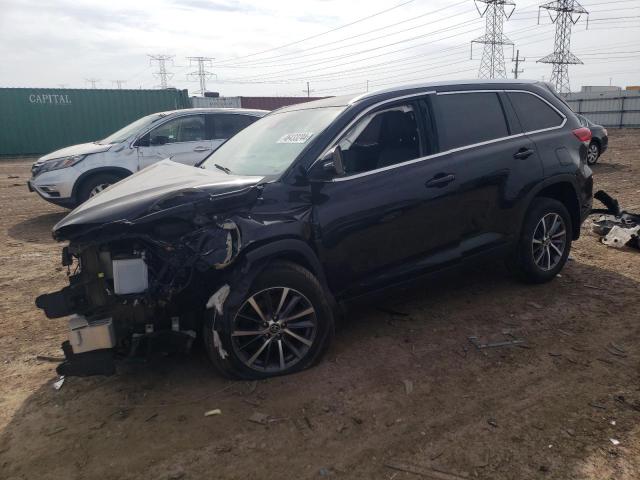 VIN 5TDJZRFH1KS588700 2019 Toyota Highlander, SE no.1