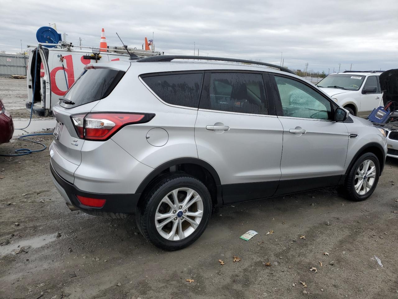 1FMCU9GD0JUB82156 FORD ESCAPE 2018