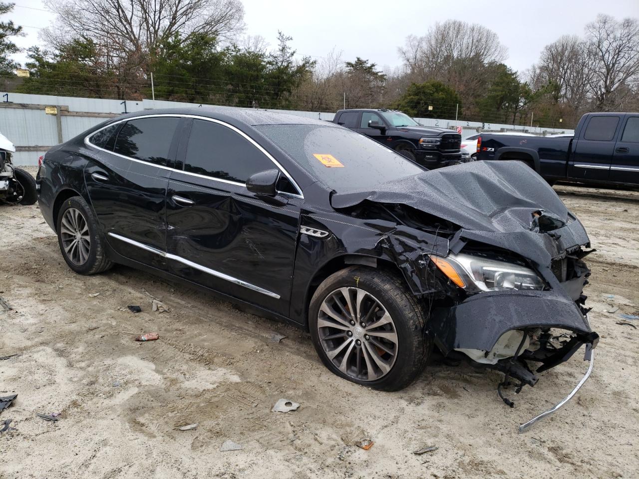 1G4ZP5SS5HU139734 2017 Buick Lacrosse Essence