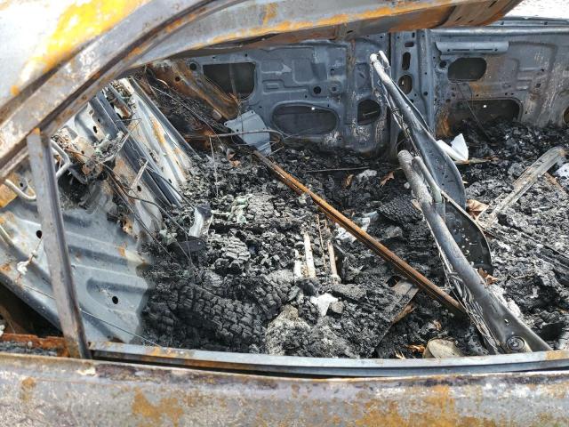 2004 Toyota Camry Le VIN: 4T1BE30K04U881337 Lot: 46706464