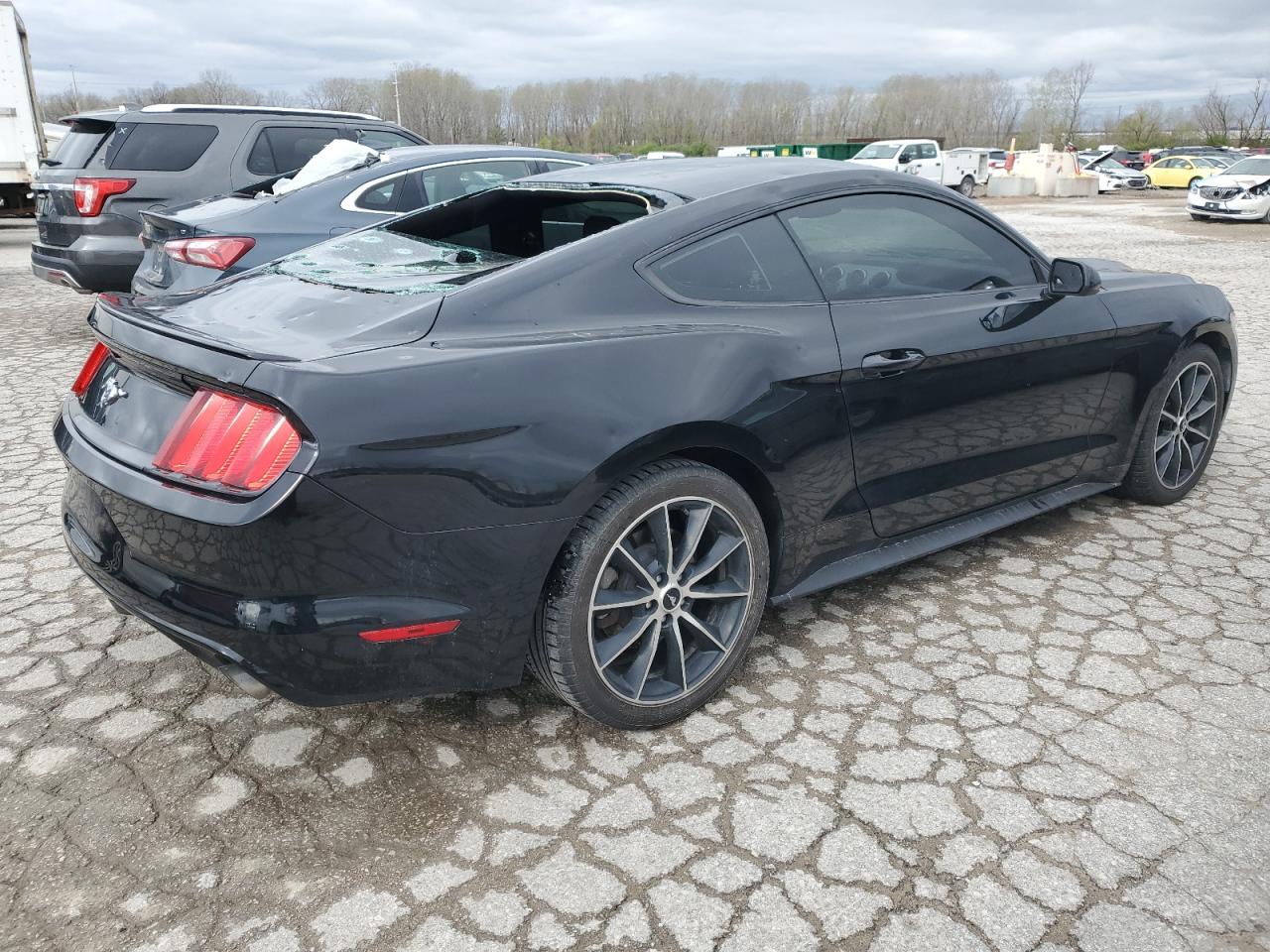 Lot #2489908792 2017 FORD MUSTANG