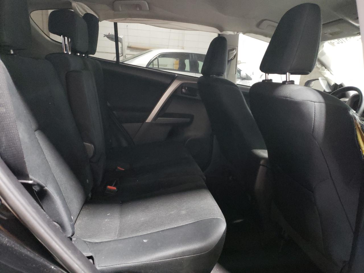 2T3BFREV2GW530671 TOYOTA RAV4 2016