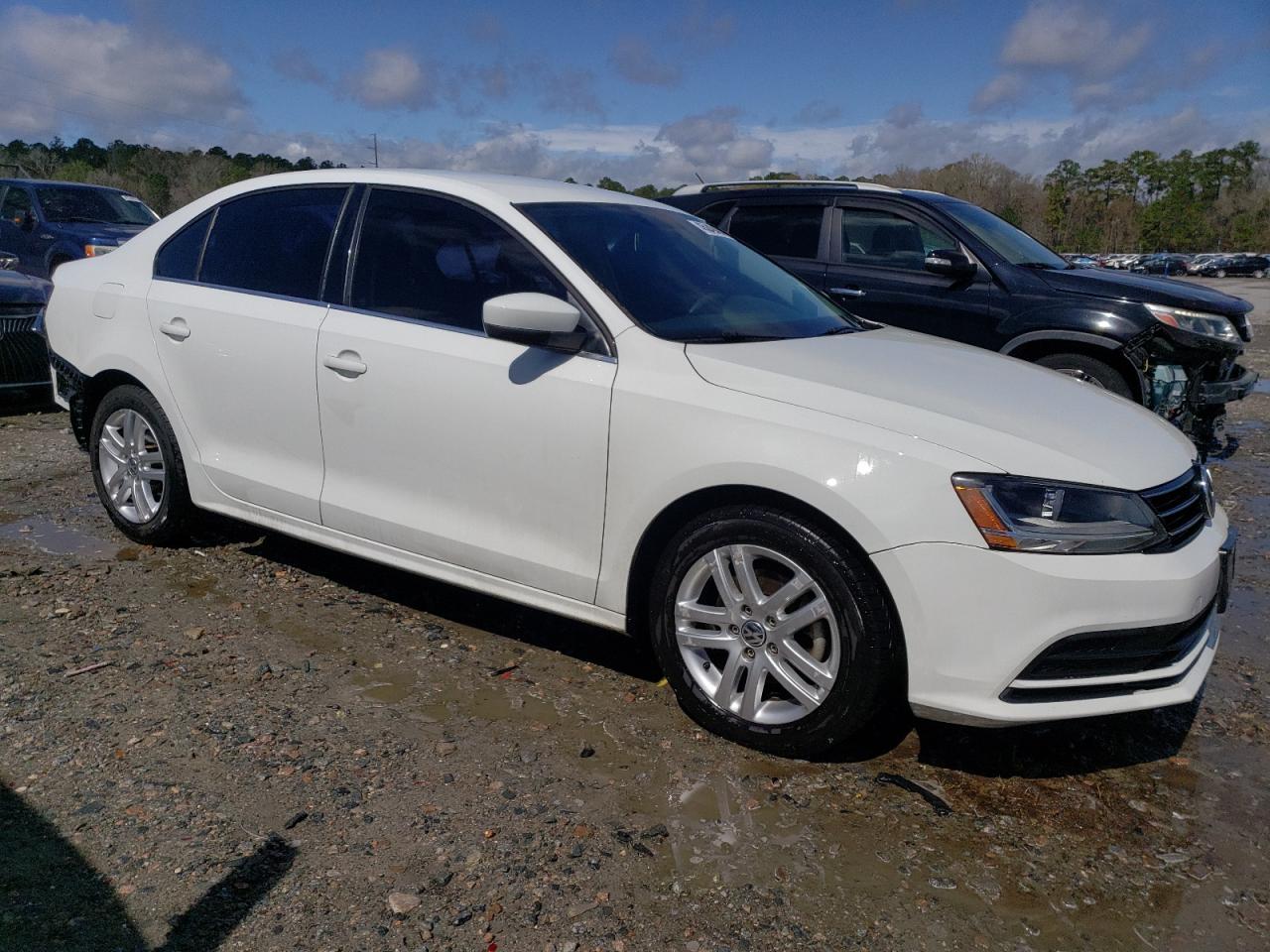 3VW2B7AJ3HM240572 2017 Volkswagen Jetta S