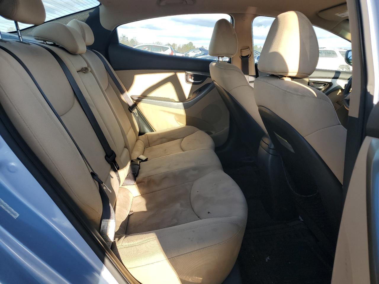 KMHDH4AE8CU434686 2012 Hyundai Elantra Gls