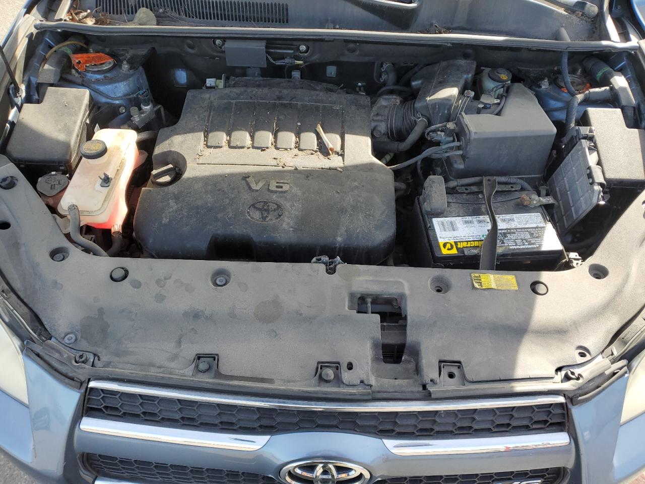 JTMDK4DV4AD012476 2010 Toyota Rav4 Limited
