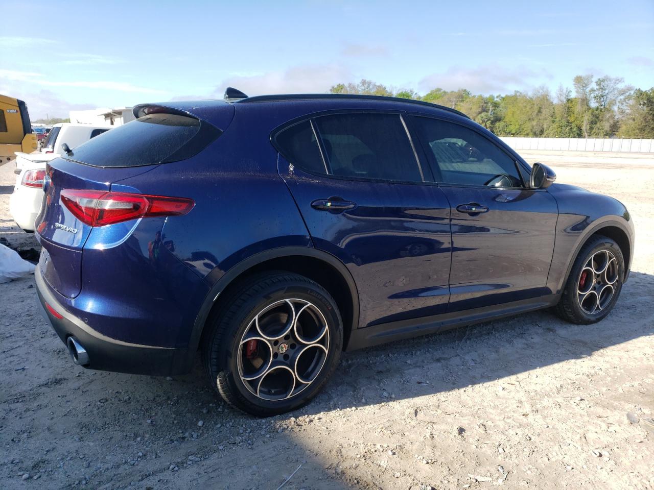 zasfakpnxj7b98882 ZASFAKPNXJ7B98882 2018 Alfa Romeo Stelvio Sport