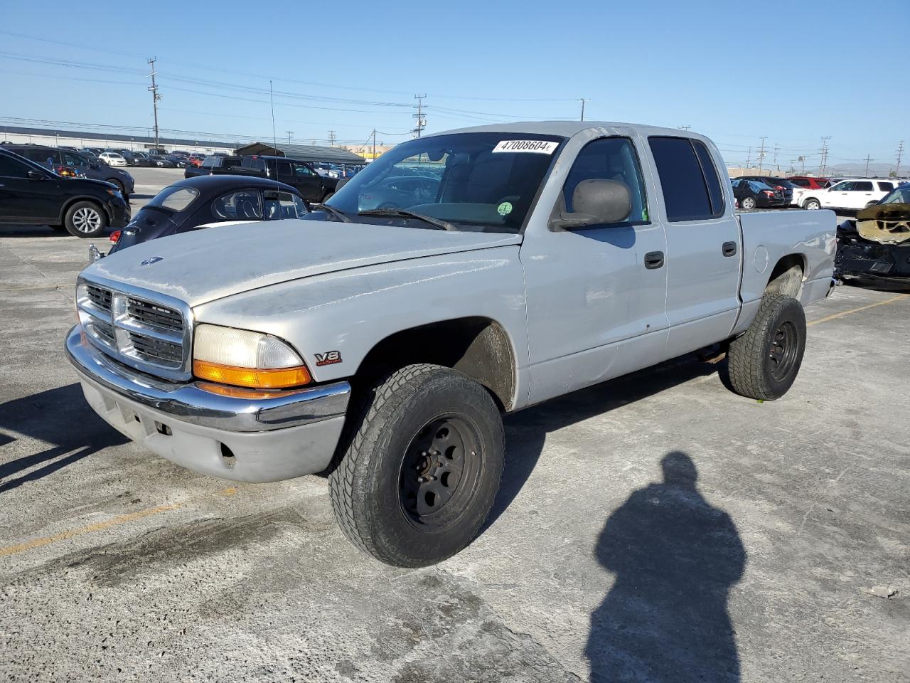 1B7GL2AN9YS680489 2000 Dodge Dakota Quad