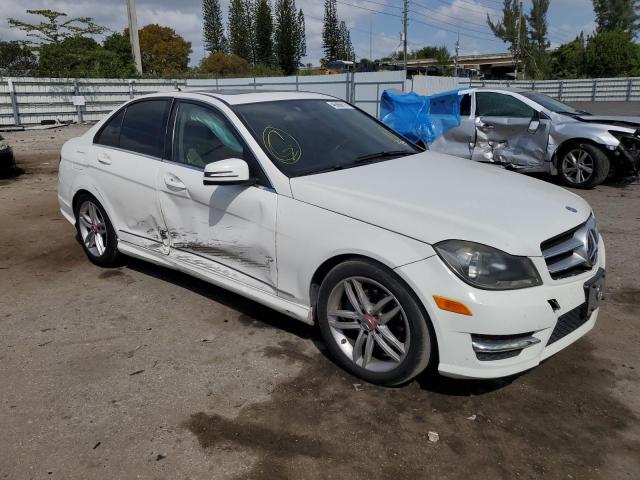 VIN WDDGF4HBXEG240168 2014 Mercedes-Benz C-Class, 250 no.4