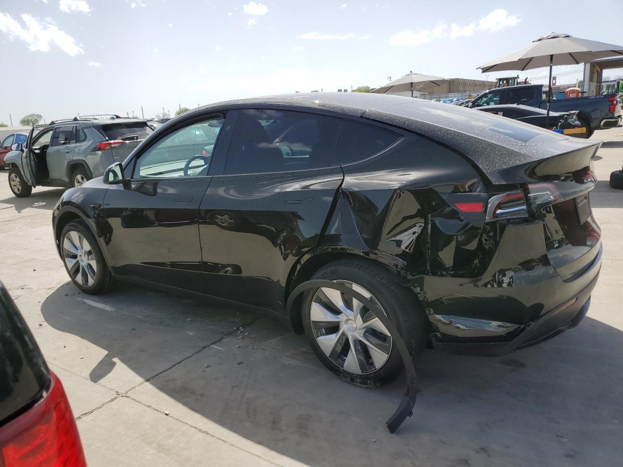 7SAYGDEEXRA221775 2024 Tesla Model Y