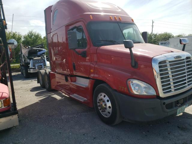 Lot #2404609192 2014 FREIGHTLINER CASCADIA 1 salvage car