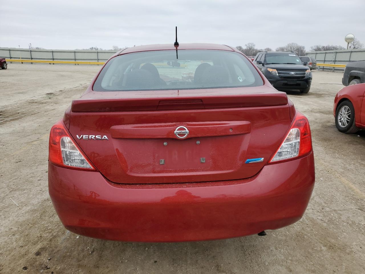 2014 Nissan Versa S vin: 3N1CN7AP4EL835468