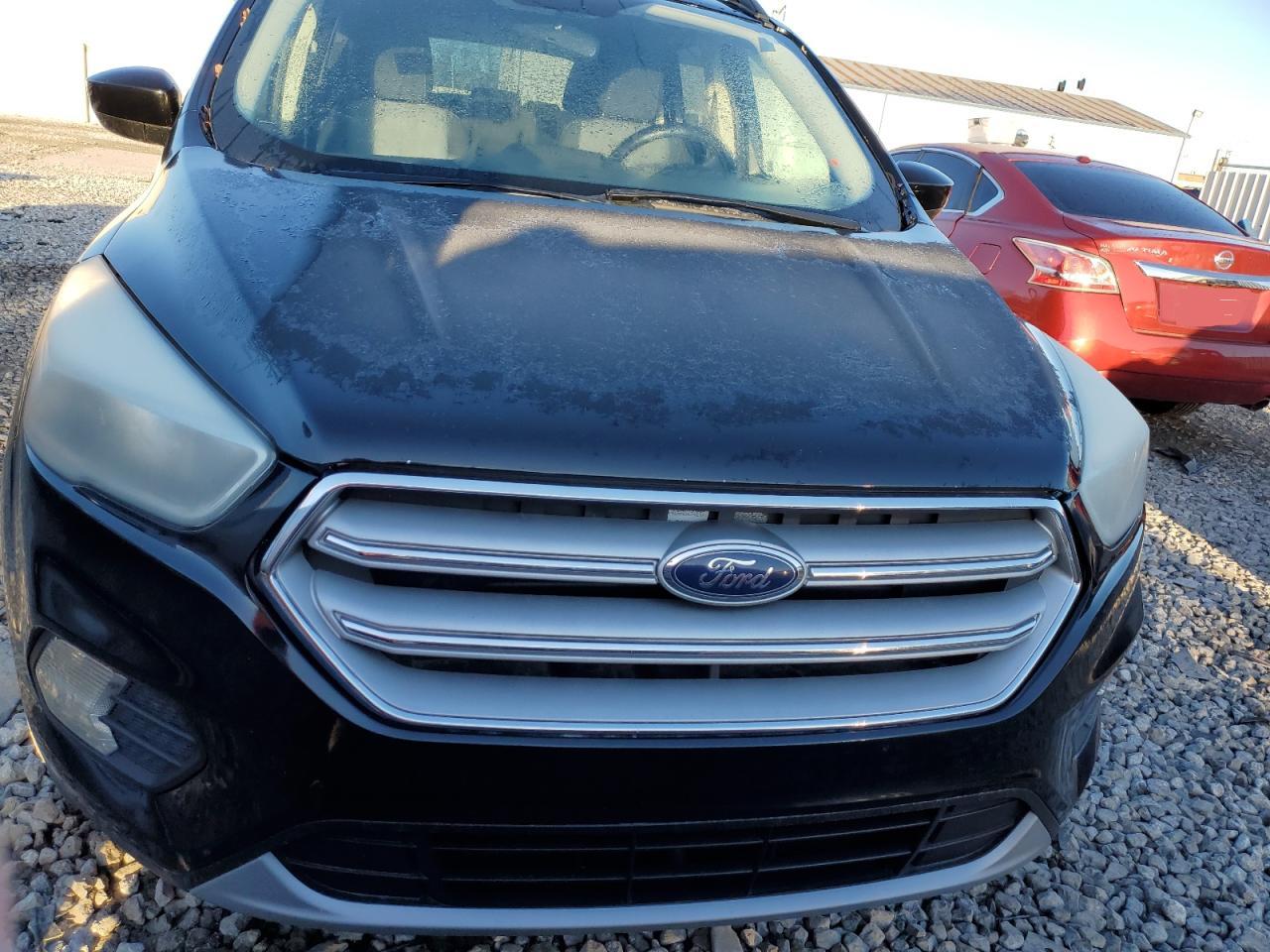 1FMCU0GD4JUC18085 FORD ESCAPE 2018