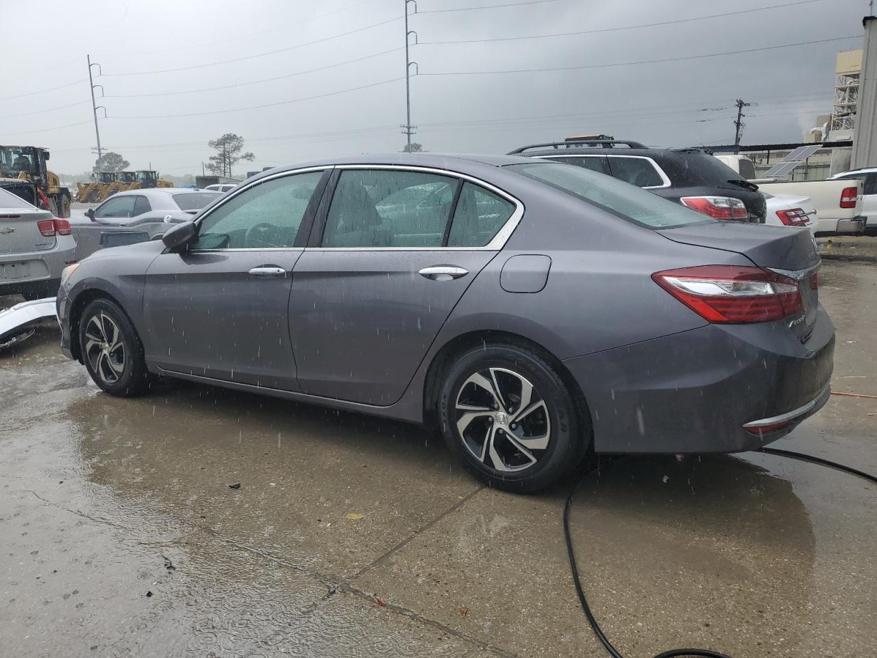 1HGCR2F36HA006120 HONDA ACCORD 2017