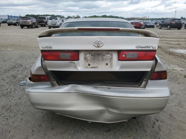 1998 Toyota Camry Ce VIN: 4T1BG22K8WU829085 Lot: 46995304