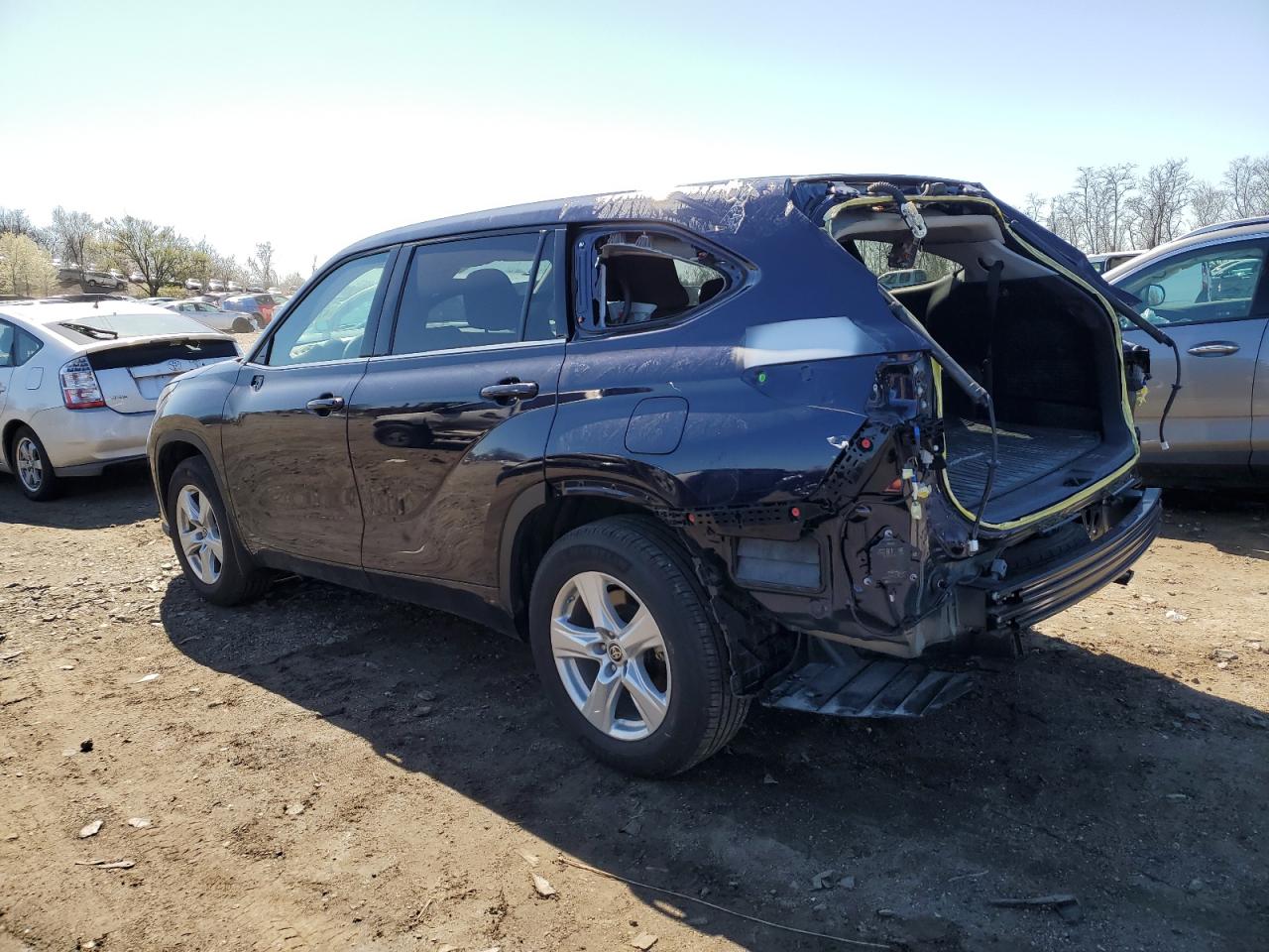5TDBZRBH9NS256034 2022 Toyota Highlander L