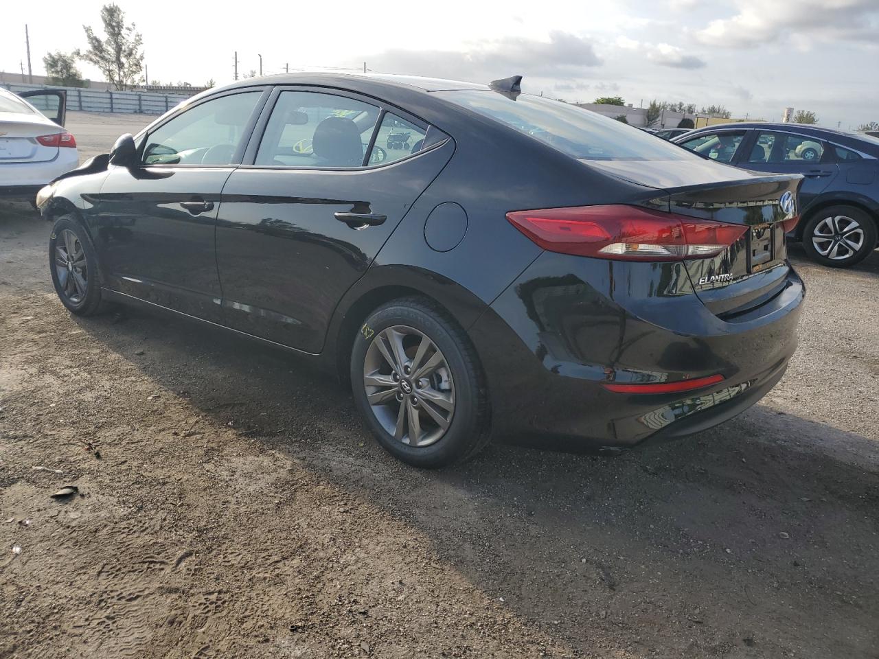 5NPD84LF2JH266724 2018 Hyundai Elantra Sel