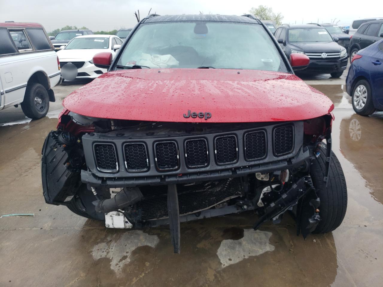 3C4NJCBB3KT637053 2019 Jeep Compass Latitude