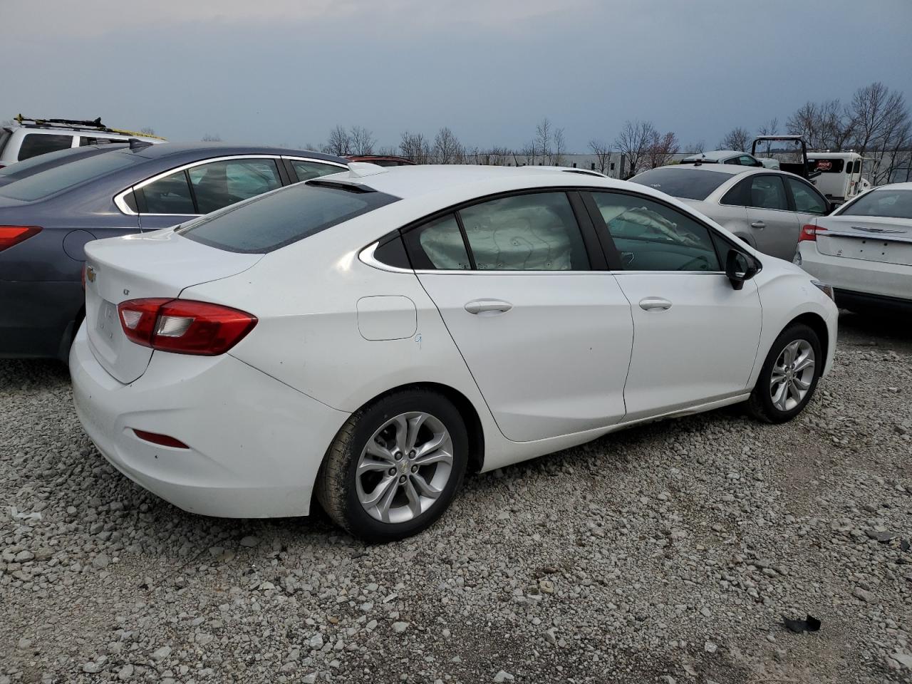 1G1BE5SM3K7115671 CHEVROLET CRUZE 2019