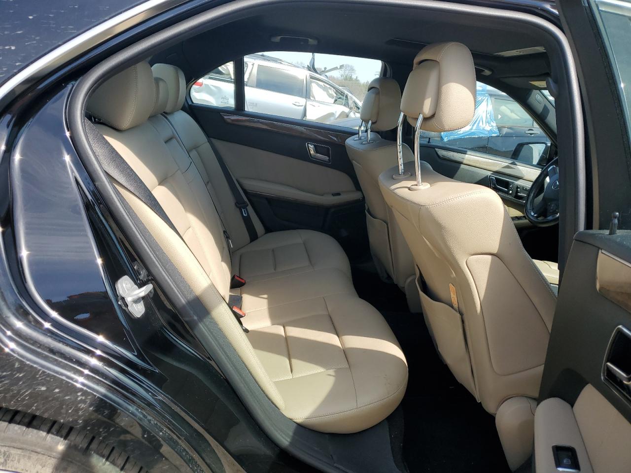 WDDHF8HB3BA373851 2011 Mercedes-Benz E 350 4Matic