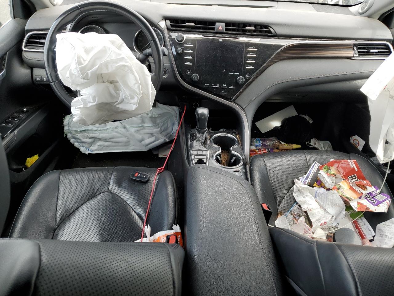 4T1FZ1AKXLU033876 2020 Toyota Camry Xle