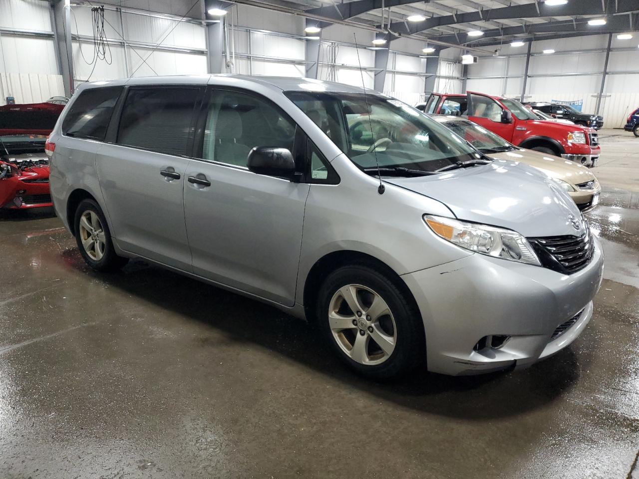 5TDZK3DC2ES505260 2014 Toyota Sienna