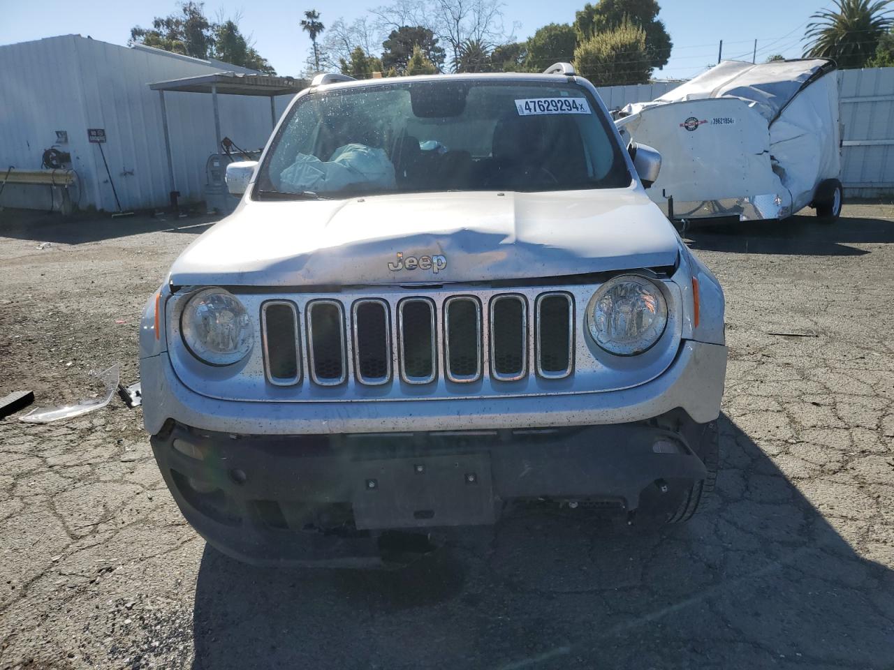 2015 Jeep Renegade Limited vin: ZACCJBDT0FPB31779