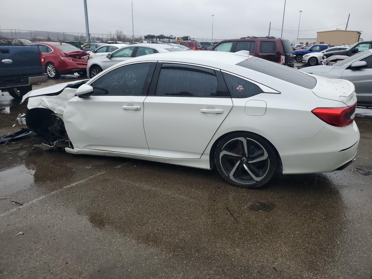 1HGCV1F38JA262562 HONDA ACCORD 2018