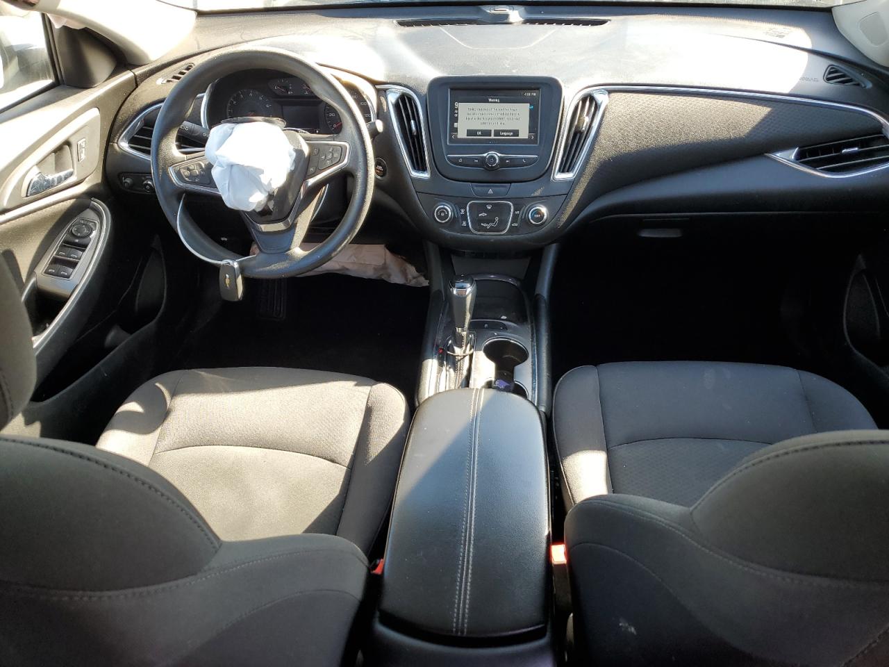 1G1ZE5ST8HF152333 CHEVROLET MALIBU 2017