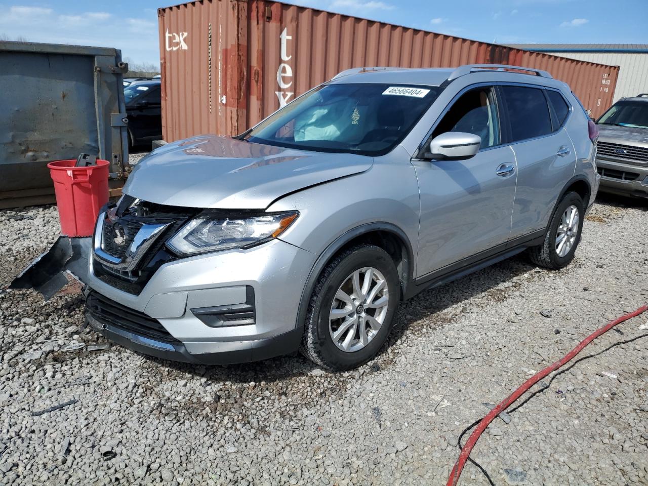 KNMAT2MV6JP585673 NISSAN ROGUE 2018