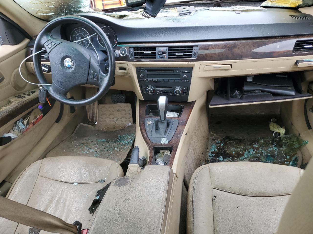 WBAPH7C53BE681927 2011 BMW 328 I