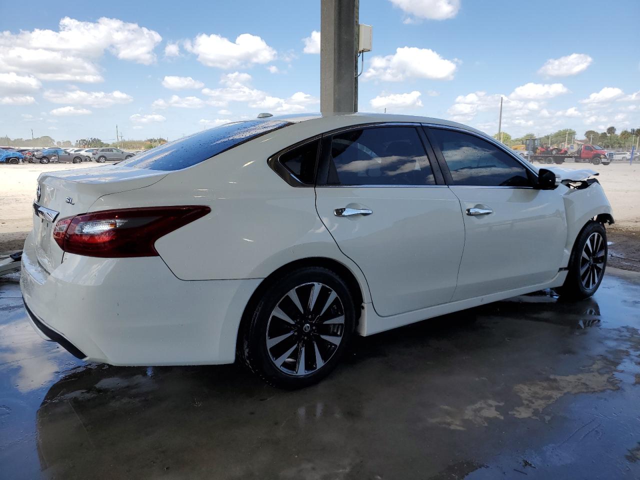 1N4AL3APXJC128745 2018 Nissan Altima 2.5