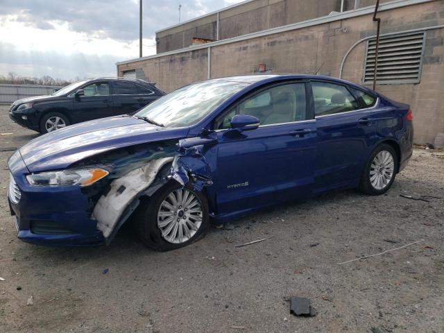 Lot #2523669392 2016 FORD FUSION SE salvage car