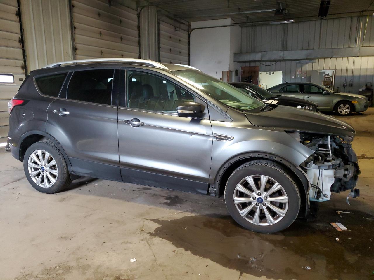 1FMCU9JD5HUC74379 2017 Ford Escape Titanium