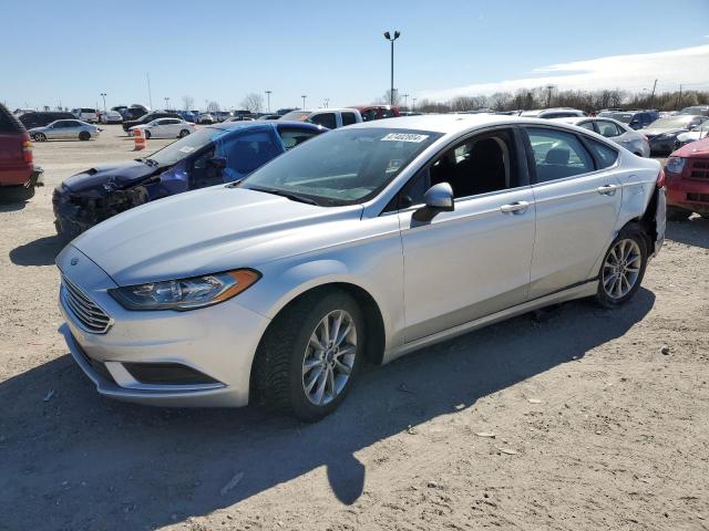 Lot #2452810397 2017 FORD FUSION SE salvage car