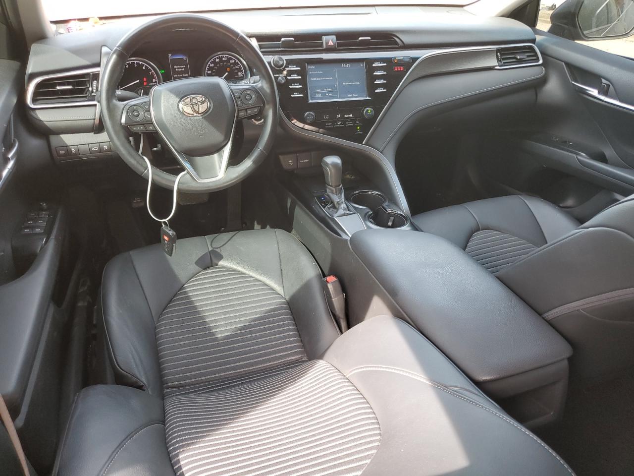 4T1B11HK6JU570740 TOYOTA CAMRY 2018
