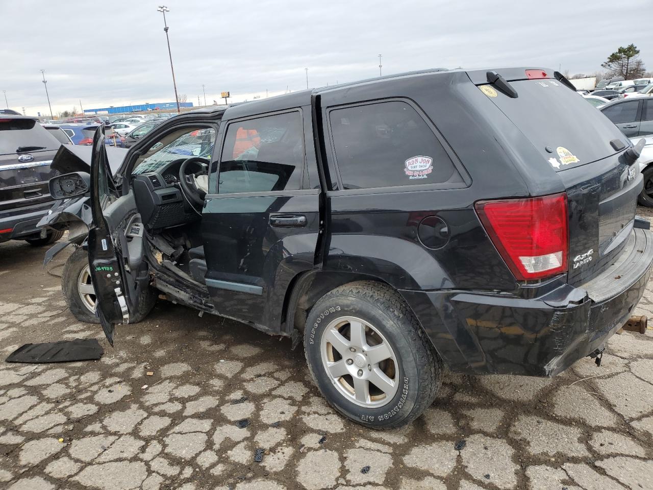 1J8GR48K68C131499 2008 Jeep Grand Cherokee Laredo