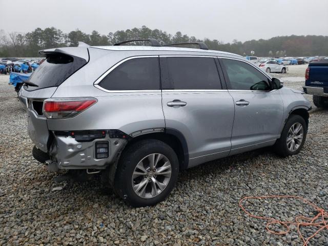 VIN 5TDKKRFH7FS114085 2015 Toyota Highlander, Xle no.3