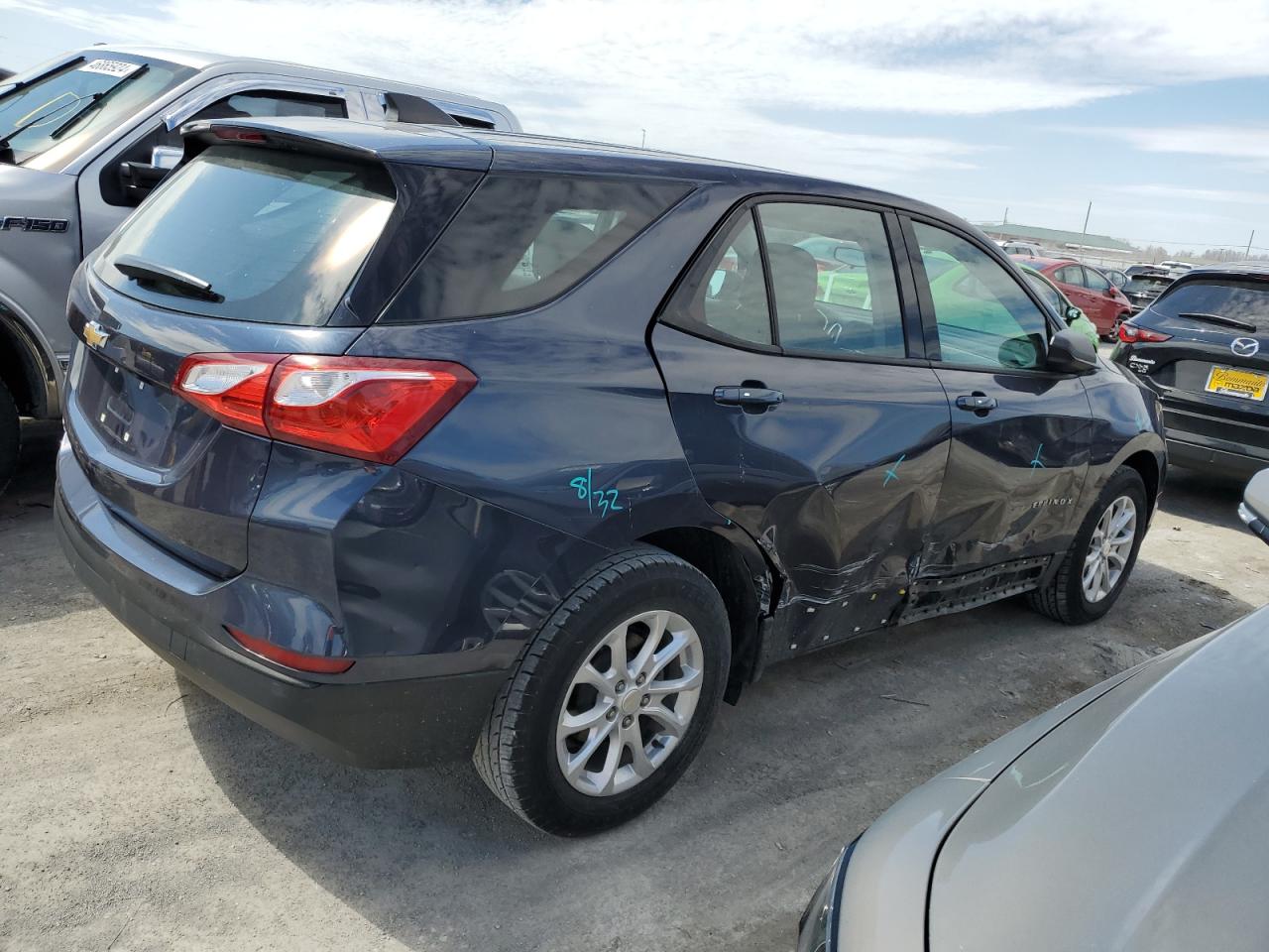 3GNAXHEV0KL275786 CHEVROLET EQUINOX 2019