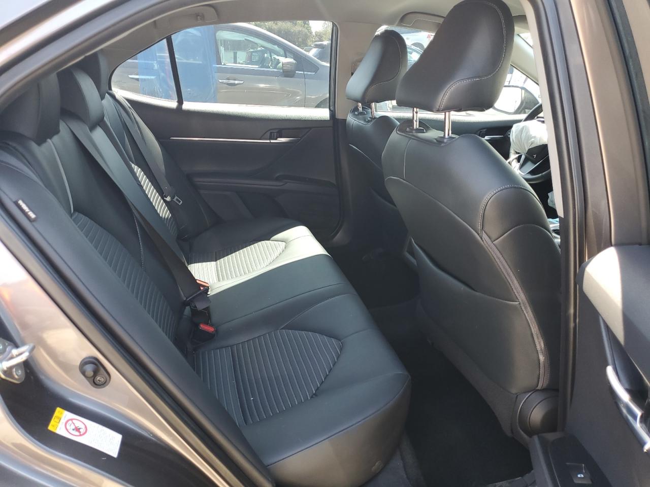 4T1B11HK9JU614679 TOYOTA CAMRY 2018