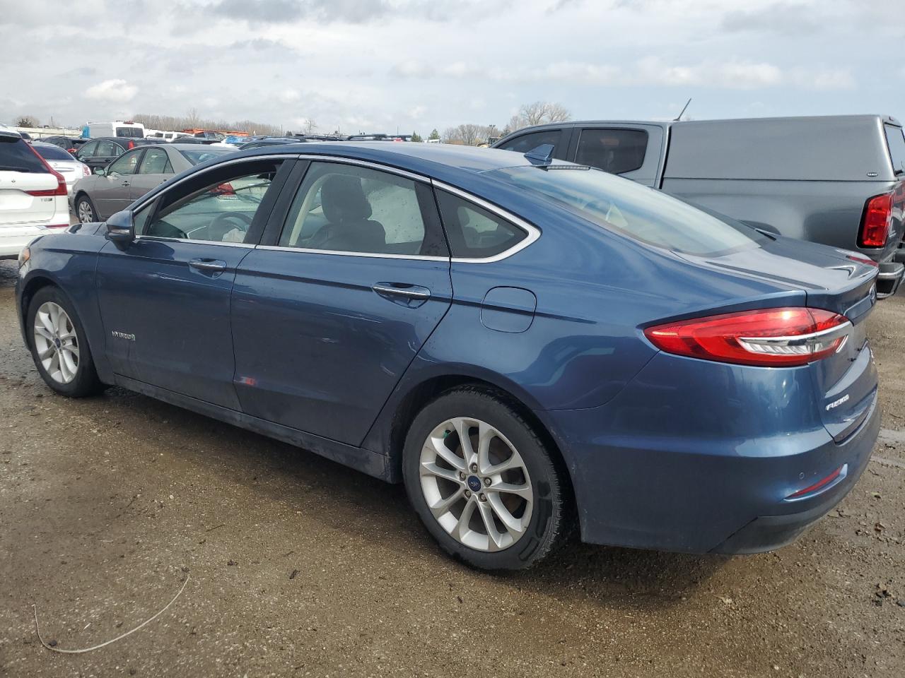 3FA6P0MU8KR235337 FORD FUSION 2019