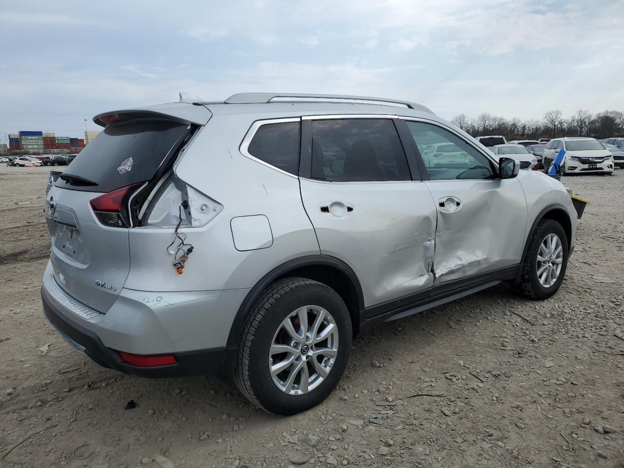5N1AT2MV4JC810966 NISSAN ROGUE 2018