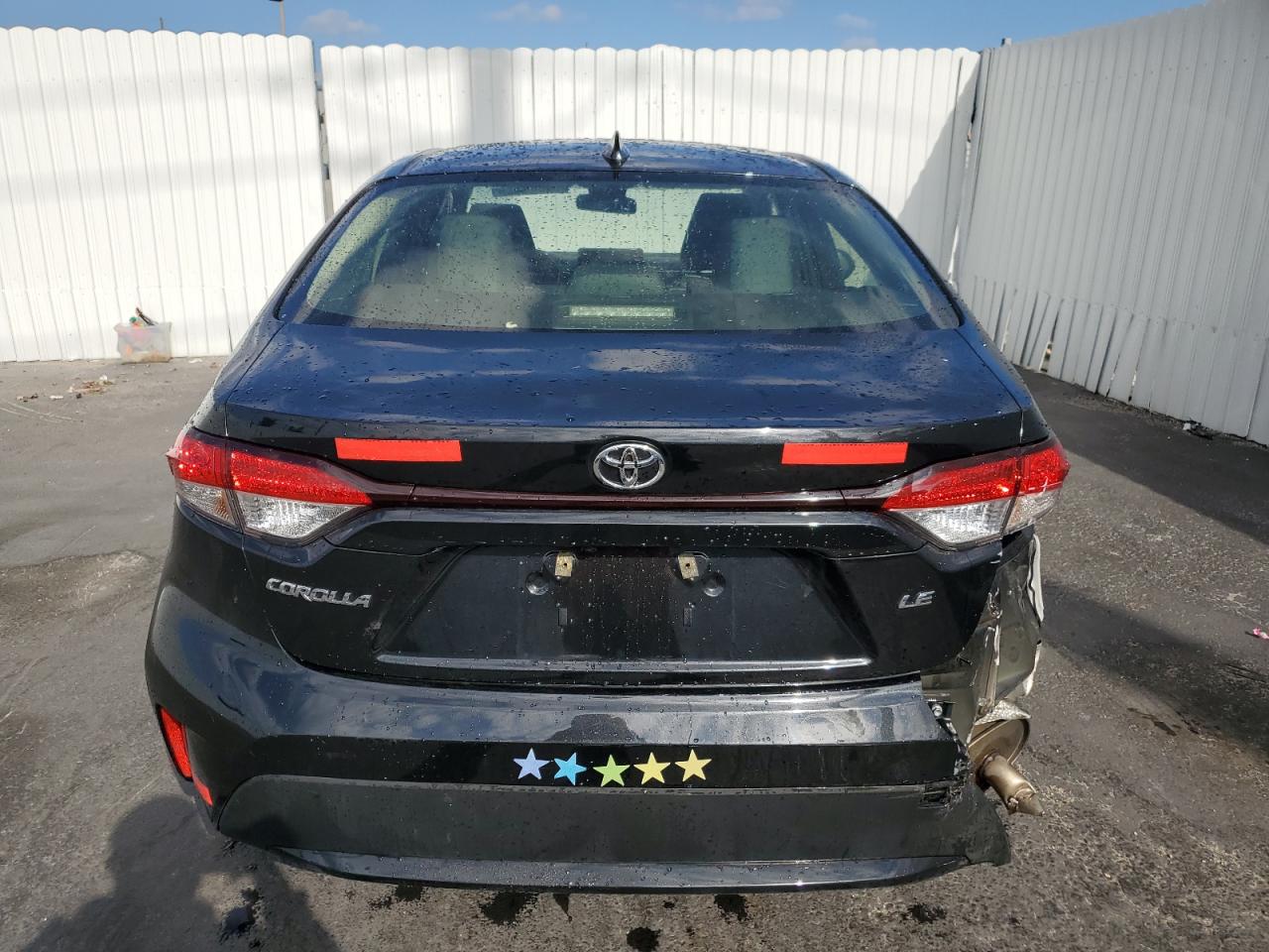 2022 Toyota Corolla Le vin: JTDEPMAE5NJ212249